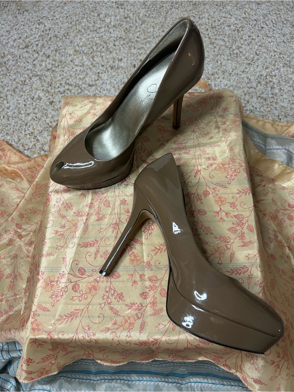 Jessica Simpson Taupe Patent Platform Pumps